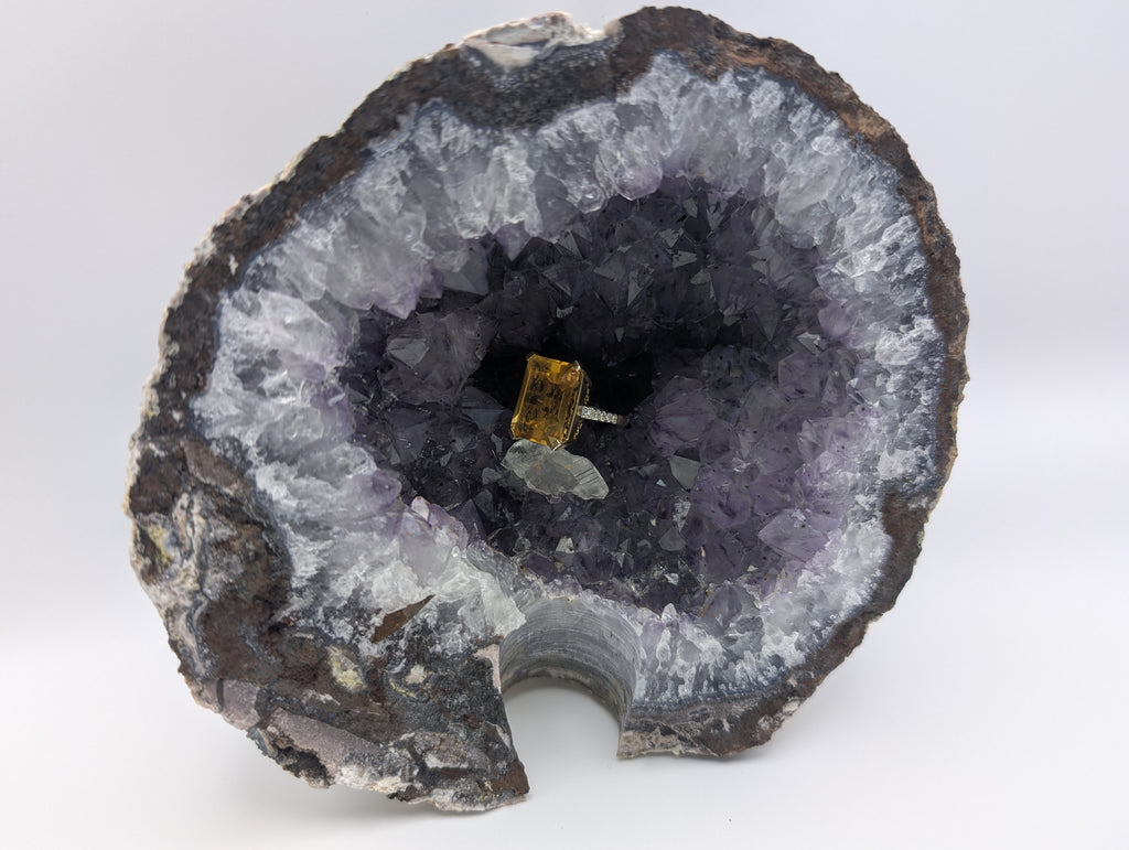 Las Choyas Coconut Whole Geodes 95% Hollow